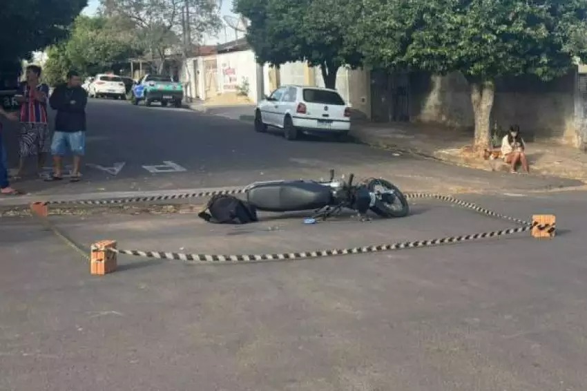 Homem é executado a tiros enquanto pilotava motocicleta
