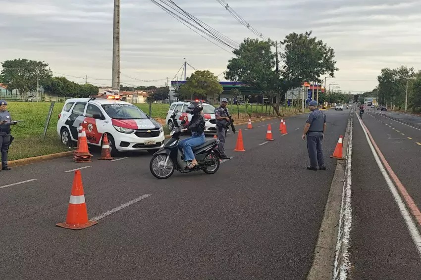 Fiscalização de trânsito em Birigui termina com prisões e apreensões