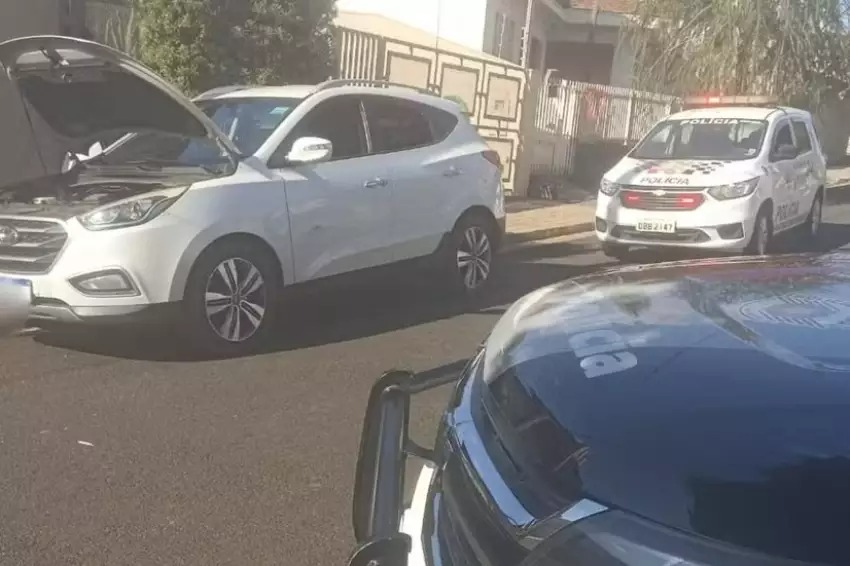 Vereador é detido dirigindo carro com sinais de adulteração