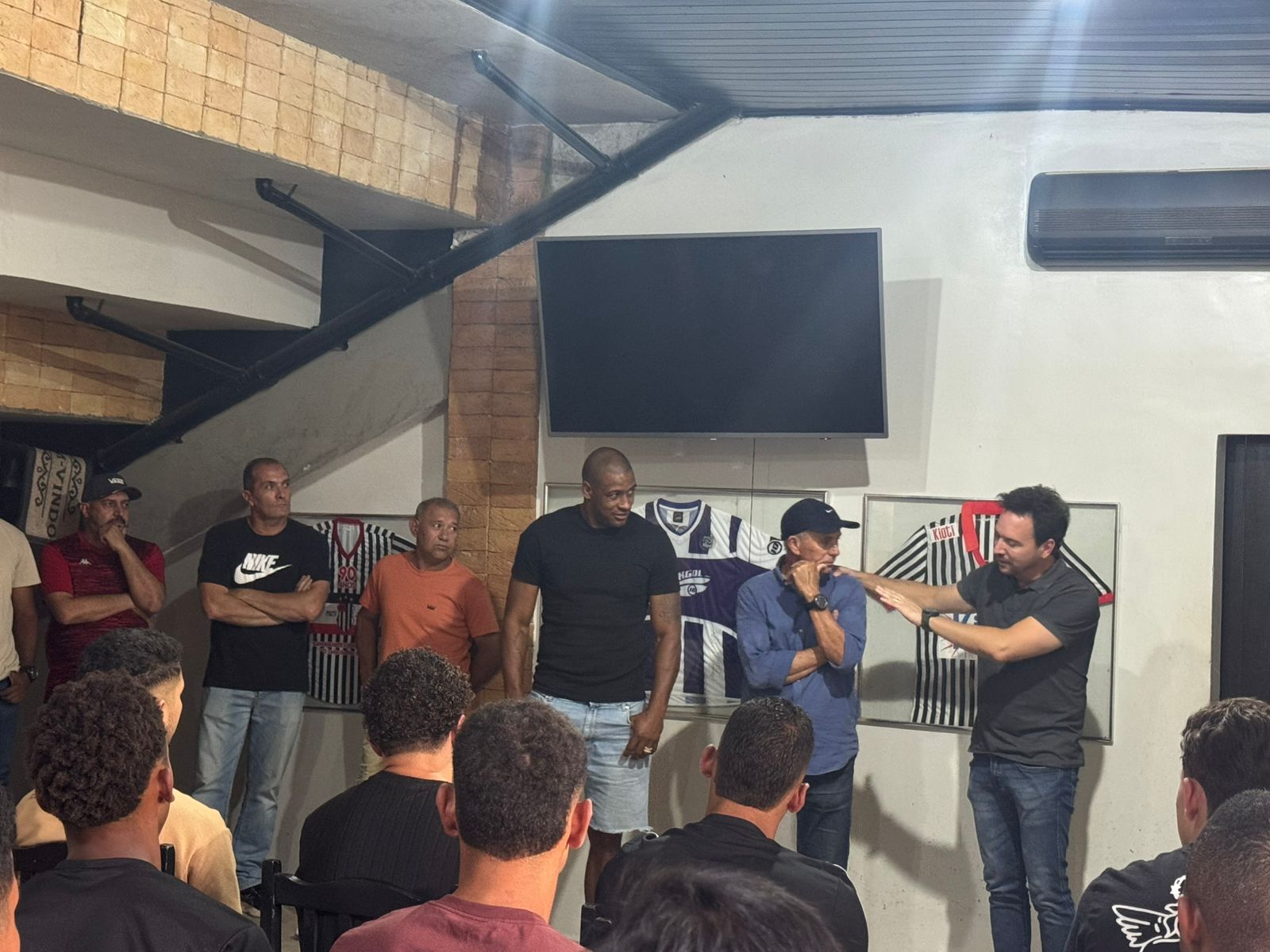 Bandeirante apresenta elenco e inicia preparação para a Série A3