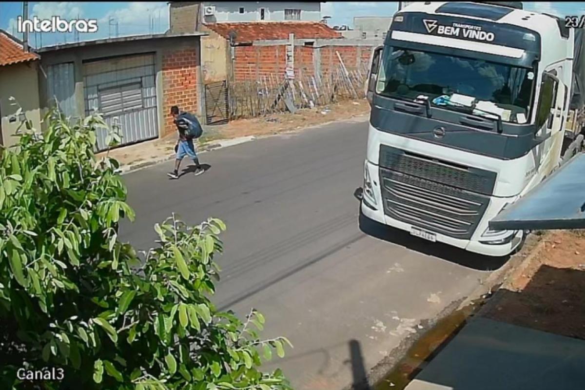 Mãe reconhece filho em vídeo de furto e chama a PM em Birigui