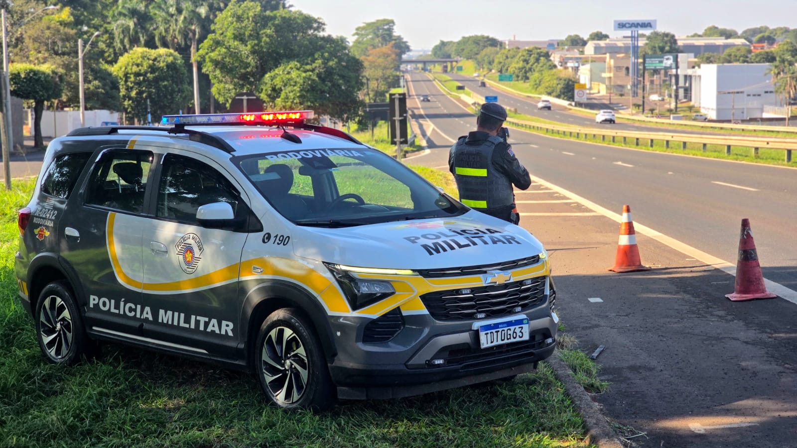 Fiscalização intensa flagra 437 motoristas em alta velocidade