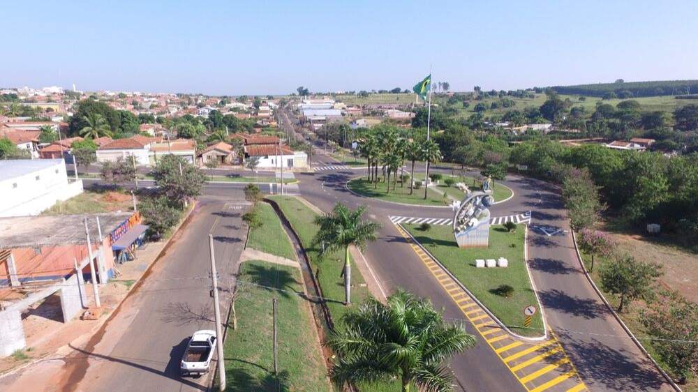 Concurso em Aracanguá paga até R$ 7 mil e abre 14 vagas