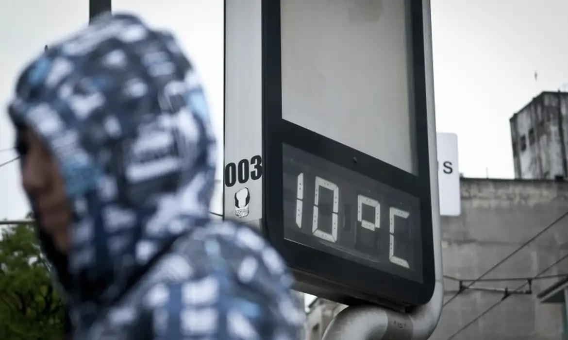 Frio ganha força e mínima chega a 12°C no feriado em Birigui
